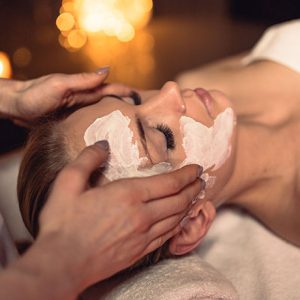 Gezichtsbehandeling Ringanastyle – Total Blyss Beauty Studio Roosendaal Gezichtsbehandeling Ringanastyle - Total Blyss Beauty Studio Roosendaal
