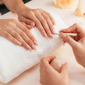 manicure-basis-behandeling manicure-basis-behandeling